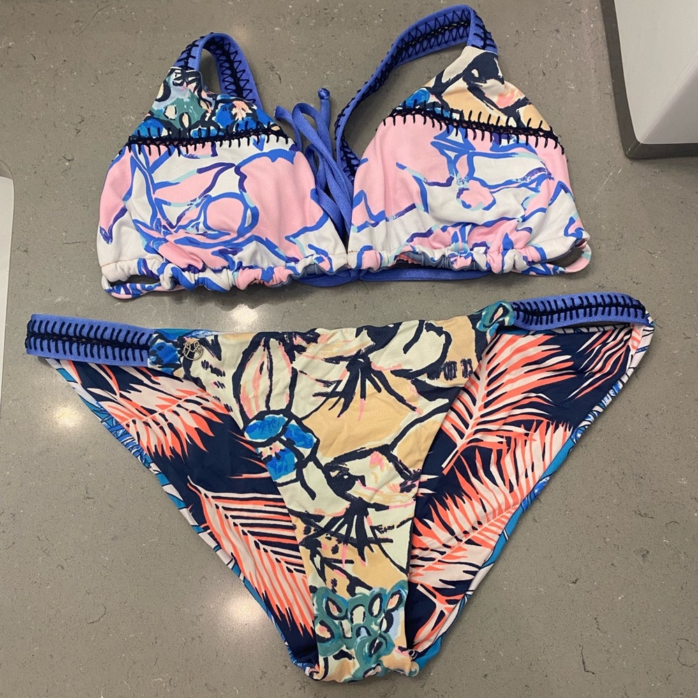 Maaji swim top C